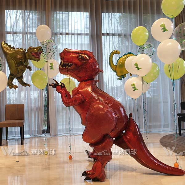 超狂!150公分站立大暴龍